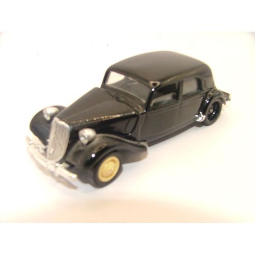 1/43 Solido - Citroën Traction Avant 15/6