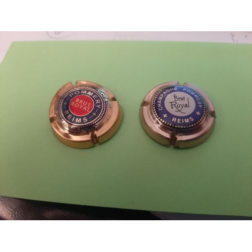 Lot De 2 Belles Capsules Du Champagne Pommery Différentes