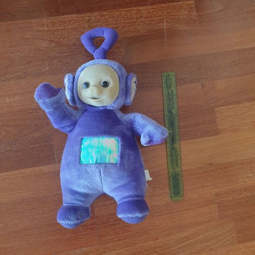 Peluche Télétubbies Tinki Winki Mauve Année 1996 En Très Bon État, Collection , Vintage, Environ 40cm De Haut.
