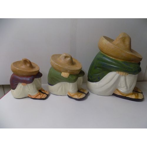 Les trois statues de Mexicains Dormeurs