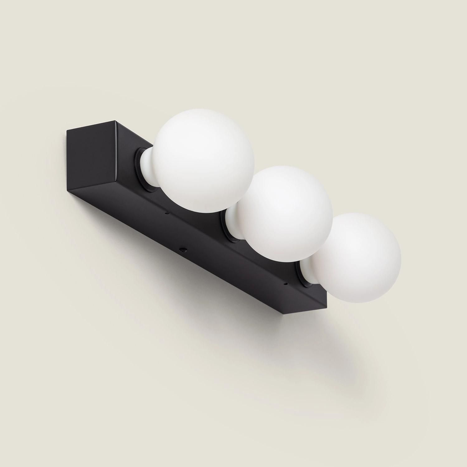 Lampe Murale Salle de Bain M&eacute;tal 3 Spots Aizkra Noir
