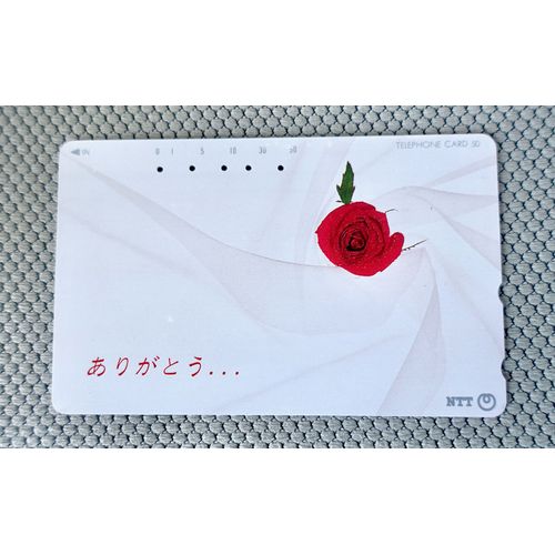 Télécarte Ancienne Japon. Rose Rouge Et La Rosée . Fleurs. 50 "291-204". Télécarte Japonaise