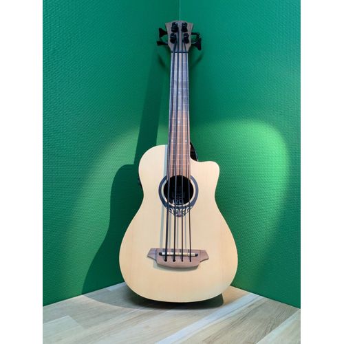 Basse Lag Tiki Tkb150ce