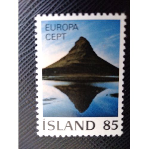 Timbre Islande Y T 476 Kirkjufell Depuis Le Grundarfjord 1977 (010509 )