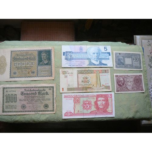 Lot De Billets Etrangers Anciens Divers Pays