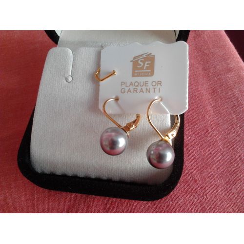 Boucles Dormeuses En Plaqué Or Et Perle De Majorque Grise