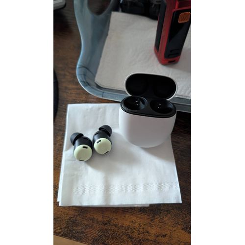 Google Pixel Buds Pro Lemon