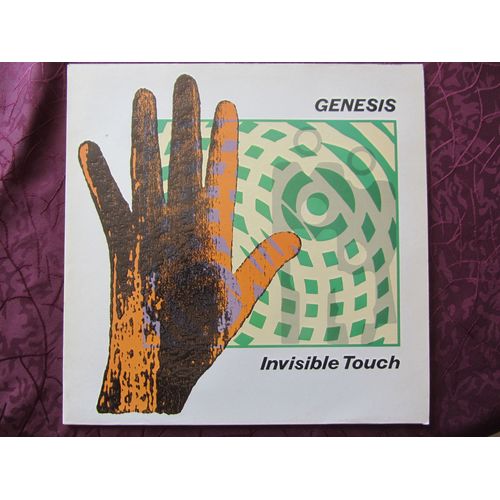 Invisible Touch : Tonight, Tonight, Tonight - Land Of Confusion - In Too Deep - Anything She Does - Domino - Throwing It All Away - The Brazilian