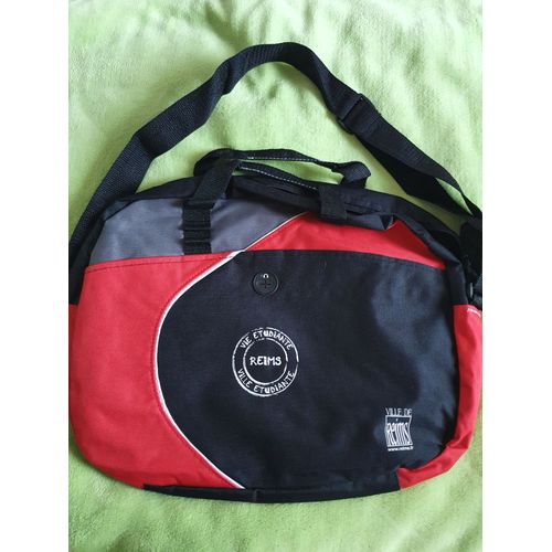 Sacoche rouge et noir