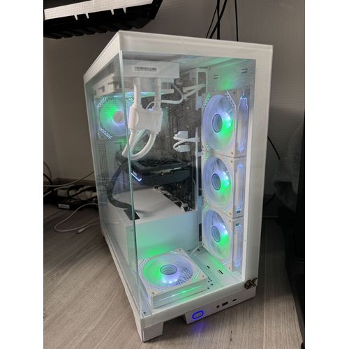 PC Gamer Intel Core i7-14700KF - 3.4 Ghz - Ram 32 Go - DD 2 To