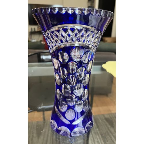 Vase en cristal de Bohème bleu cobalt