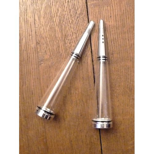 Ensemble Salière Poivrière En Plastique Blanc Transparent Et Métal Gris Mat
