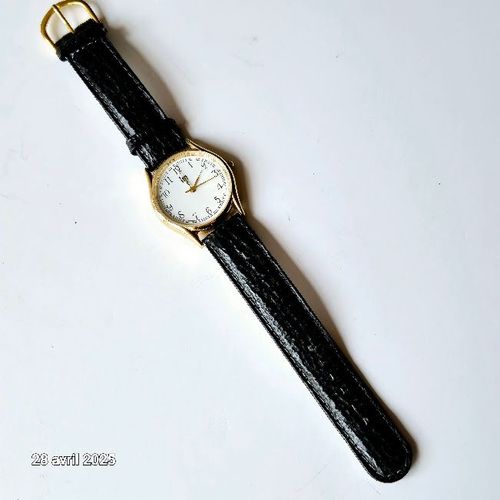 Montre Homme Ou Femme Lip Classique Cuir Métal Doré Quartz