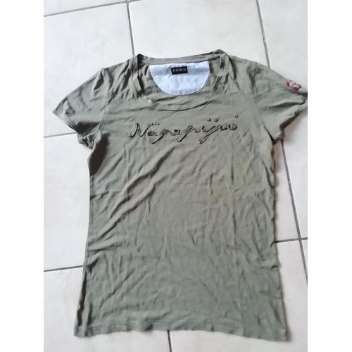 Haut - Tee Shirt Napapijri Taille M ( Petit Défaut ).