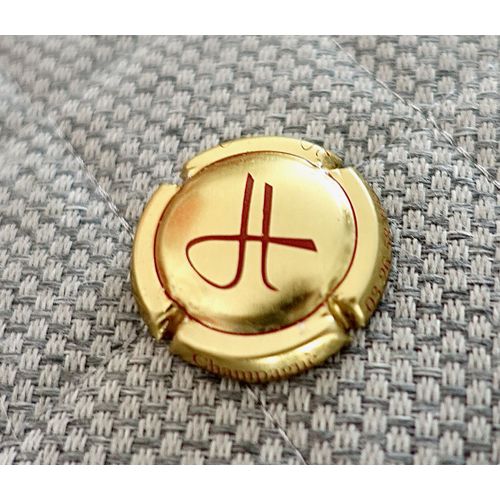 Capsule De Champagne Heucq Et Fils.Or Et Bordeaux.