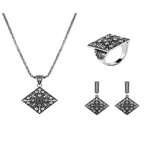 Mode Femme Mariée Ethnique Géométrie Bijoux Ensembles Alliage Collier / Clous D'oreille / Bague (Argent)
