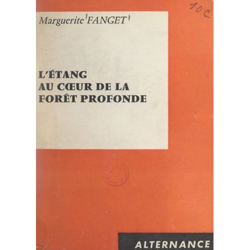 L'étang Au Coeur De La Forêt Profonde
