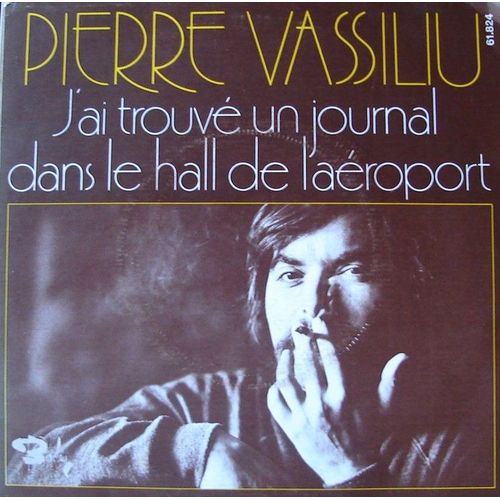 J'ai Trouve Un Journal Dans Le Hall De L'aeroport