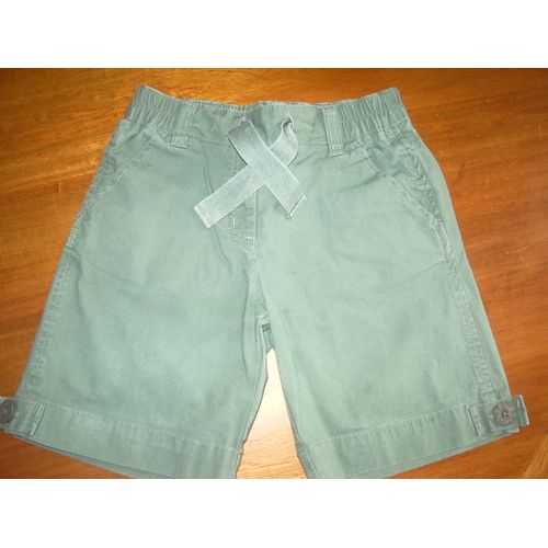 Short Tex Kids Kaki Taille 5/6ans Très Belle Coupe