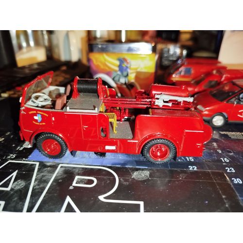 Véhicule Incendie Pompier Berlier Gla Ps Années 70 Au 1/43