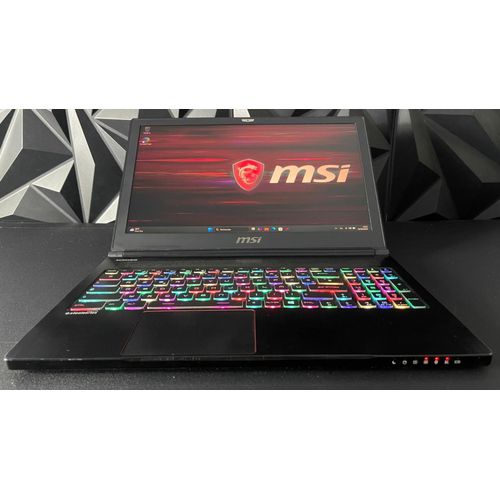 MSI GS63 STEALTH 8RE - 15" Intel Core i7-8750H - 2.2 Ghz - Ram 16 Go - SSD 256 Go + HDD 1 To