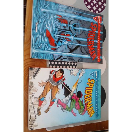 Exelsior Biblioteca Marvel Spiderman 6 Et 7 En Noir Et Blanc Et En Espagnol.