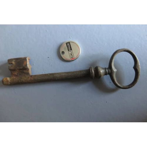 Ancienne Grande Clé N° 18