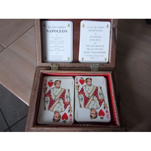 Coffret 2 Jeux 54 Cartes Crée Par Matéja. Sur L'Initiative De Madame Catroux À L'Occasion Di Bicenteneire De La Naissance De L'Empereur . Cartes Réalisées Par Grimaud France . 1969