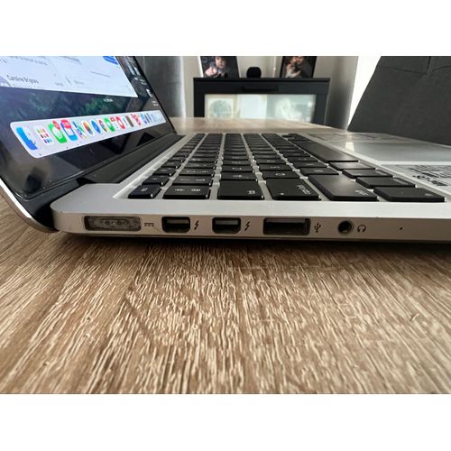 Apple MacBook Pro Retina début 2015 - 13" Intel Core i5 - 2.7 Ghz - Ram 8 Go - SSD 1 To