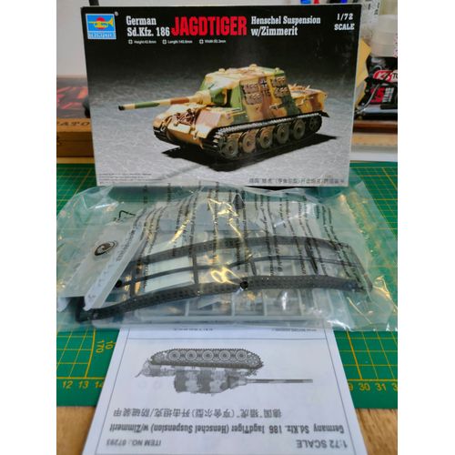 Maquette Char Trumpeter 1/72 : German Sdkfz186 Jagdtiger Henschel Suspension W/Zimmerit-Trumpeter