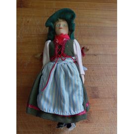 Poupee De Collection En Porcelaine