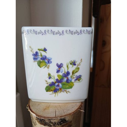 Vase porcelaine de Bavière. Violettes