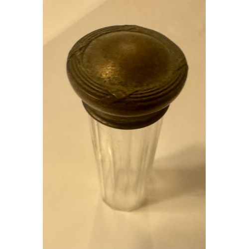 Flacon Parfum 8cm De H Et 2cm De Diamètre