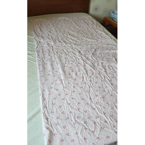 Drap Plat Rose À Fleurs