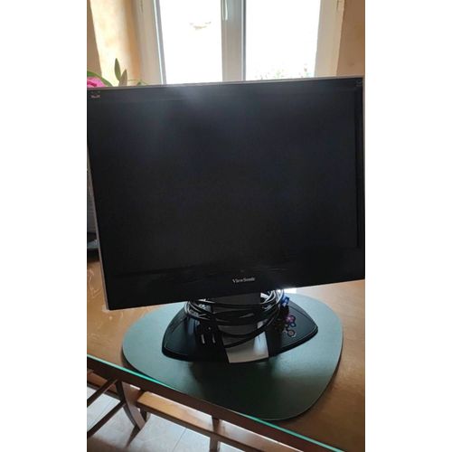 Tour PC Windows 7 lecteur CD - lecteur DvdVD faite ar informaticien Écran View Sonic 27" clavier souris Logitech
