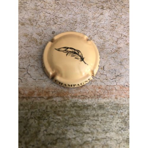 Capsule De Champagne Jaune - Décorée D'Une Plume