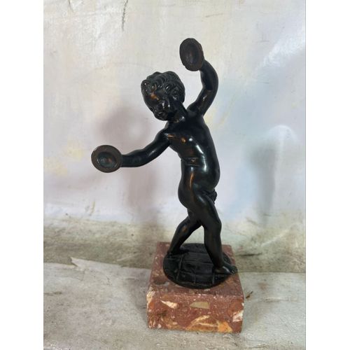 Clodion enfant aux cymbales sculpture bronze