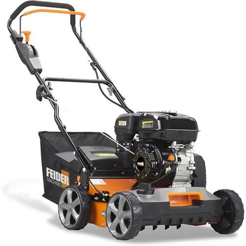 Scarificateur Thermique pour Gazon 212cm3 - Largeur Travail 44cm - Carter en Acier - Bac 45L - Hauteur de Travail de +5 à -15mm