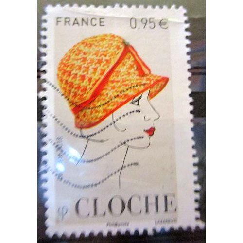 2018. F5279: Le Collectionneur De Chapeaux - La Cloche.