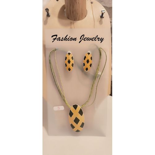 Parure Collier Et Boucles D'Oreille Fantaisie P9