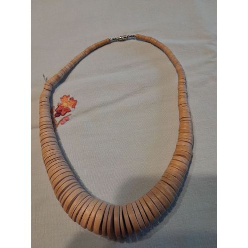 Collier Bois