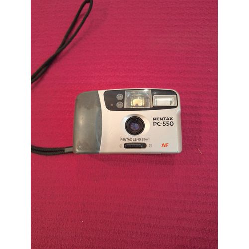PENTAX PC - 550 . OBJECTIF 28 mm .