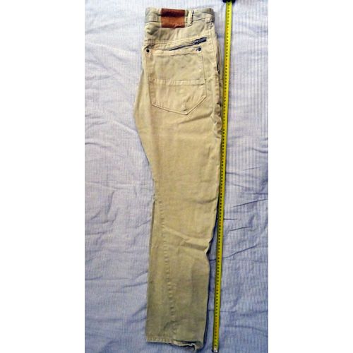 Pantalon Pull &amp Bear 44