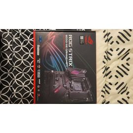 Vend carte mère asus rog strix B550-xe gaming wifi plus processeur AM4 5800x3dv et deux barettes de ram g.skill ddr4 trident 32go