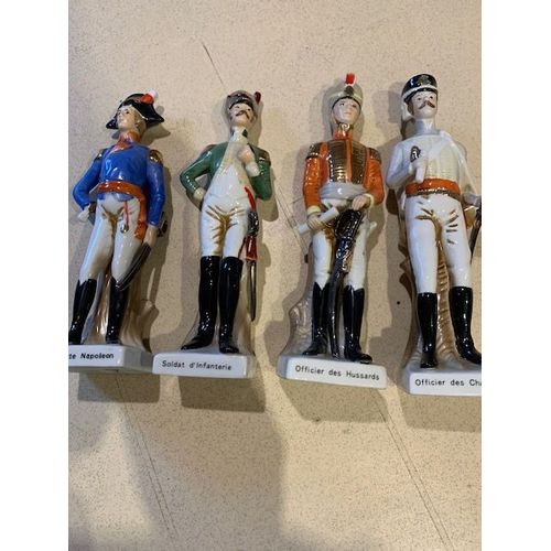 Lot De Statuettes En Porcelaine Époque Napoléonienne