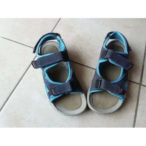 Sandales - Nu Pieds Enfants Taille 33.