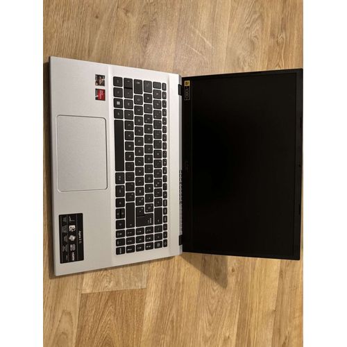 Acer Aspire 3 A315-44P-R47K - 15.6" AMD Ryzen 5 - Ram 8 Go - SSD 256 Go