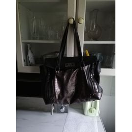 sac à main de marque Liu .Jo , en cuir noir.