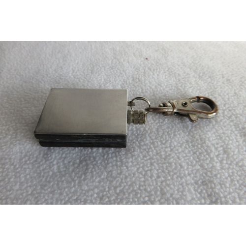 Porte Clé Briquet De Collection