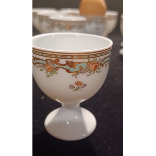 Coquetier Bernardaud Décor Or Exclusif Sur Pied, En Porcelaine De Limoges